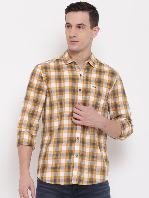 

Lee Men Yellow & Blue Slim Fit Checked Casual Shirt