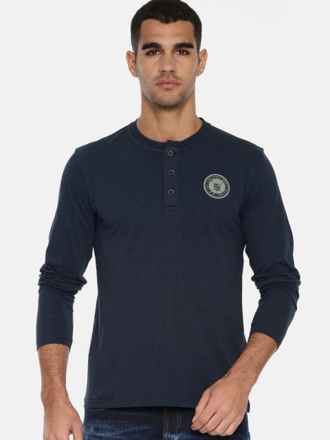 

Lee Men Navy Blue Solid Henley Neck T-shirt