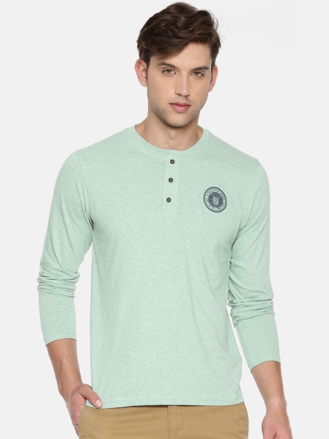 

Lee Men Green Solid Henley Neck T-shirt