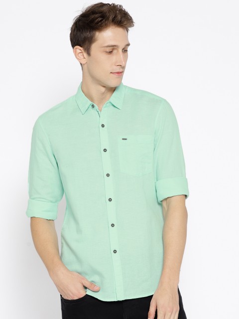 

Lee Men Green Slim Fit Solid Casual Shirt