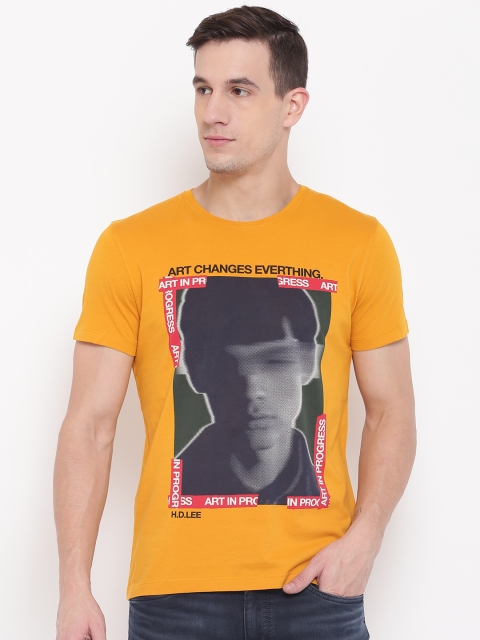 

Lee Men Orange Printed Round Neck T-shirt