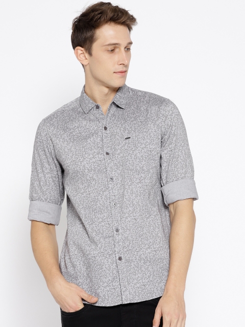 

Lee Men Grey Slim Fit Printed Casual Shirt