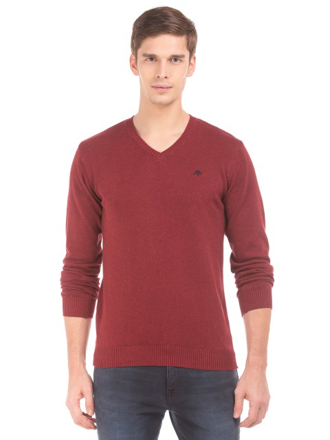 

Aeropostale Men Red Solid Pullover