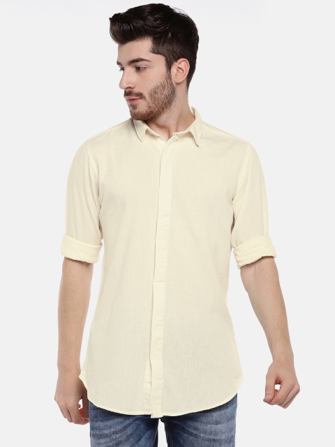 

SKULT by Shahid Kapoor Men Off-White Regular Fit Solid Casual Shirt