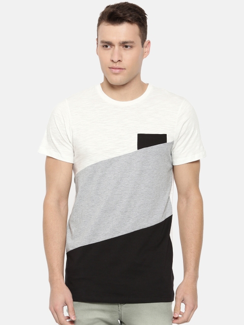 

SKULT by Shahid Kapoor Men White Colourblocked Round Neck Pure Cotton T-shirt