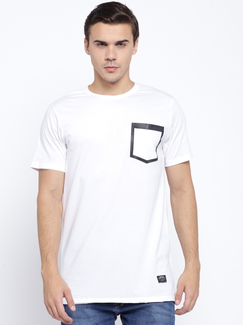 

SKULT by Shahid Kapoor Men White Solid Round Neck T-shirt