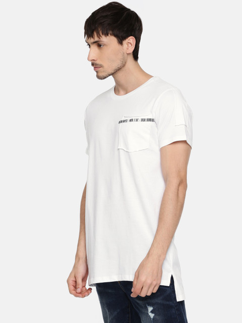 

SKULT by Shahid Kapoor Men White Solid Round Neck T-shirt