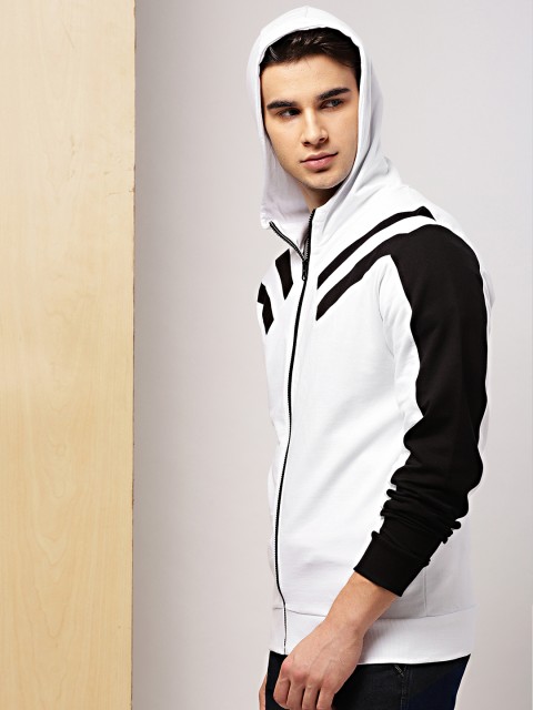

INVICTUS Men White Solid Hooded Sweatshirt