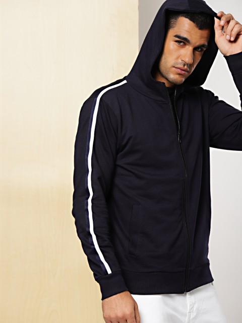 

Invictus Men Navy Blue Solid Sweatshirt