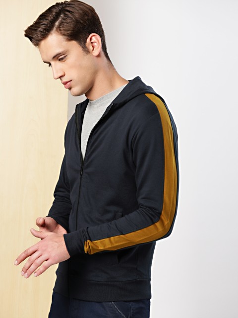 

INVICTUS Men Navy Solid Hooded Sweatshirt, Navy blue