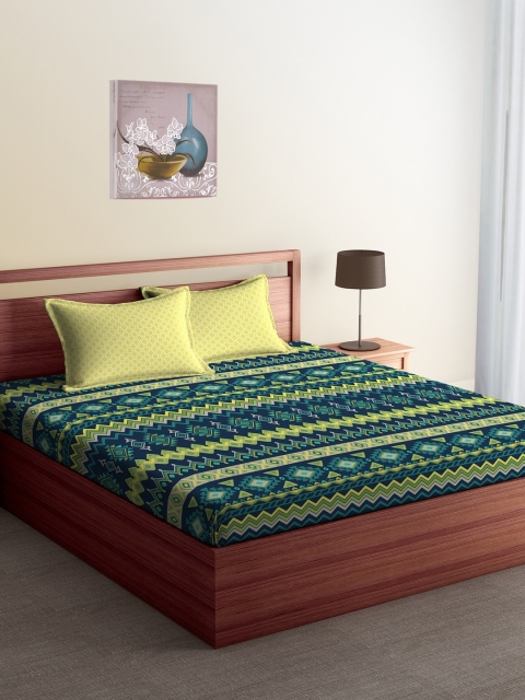 

CORE Designed by SPACES Blue & Teal Abstract Flat 144 TC Cotton 1 Queen Bedsheet with 2 Pillow Covers