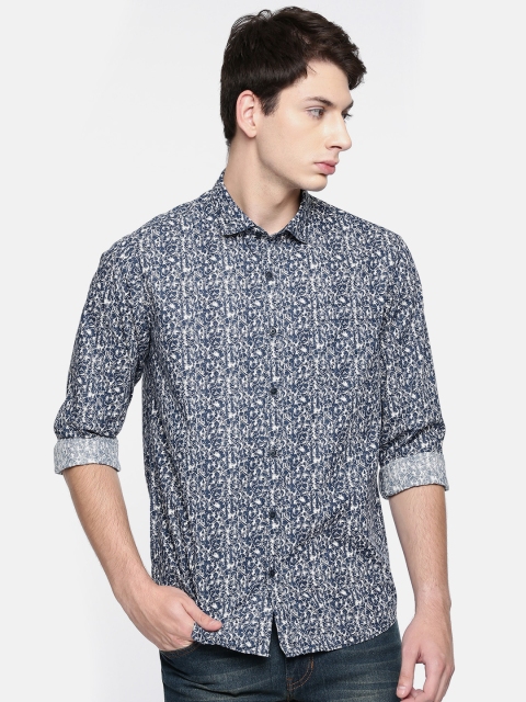 

Newport Men Blue & Off-White Regular Fit Printed Casual Shirt