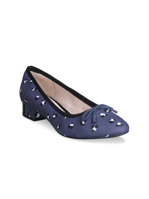 

Clarks Women Navy Blue Printed Leather Pumps