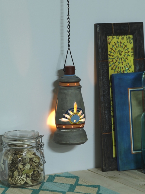 

VarEesha Grey Printed Terracotta Slim Tea Light Diya Lantern With Hanging Option
