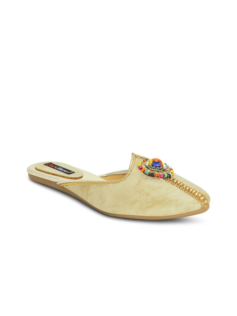 

Get Glamr Women Beige Solid Synthetic Mojaris
