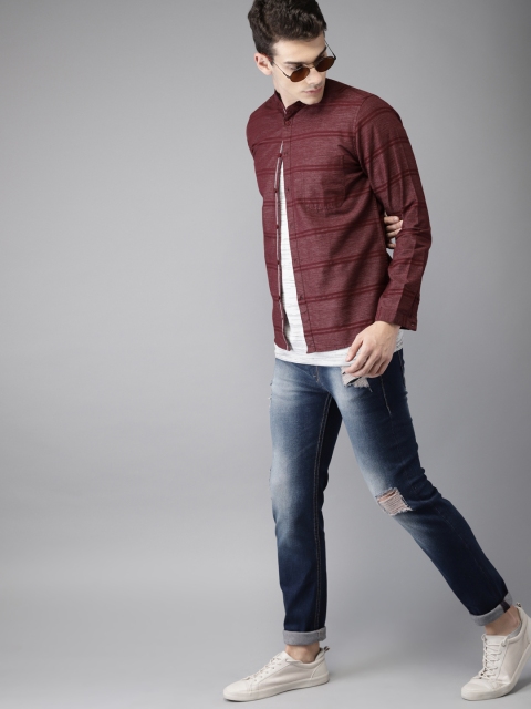 

HERE&NOW Men Maroon Regular Fit Striped Casual Shirt