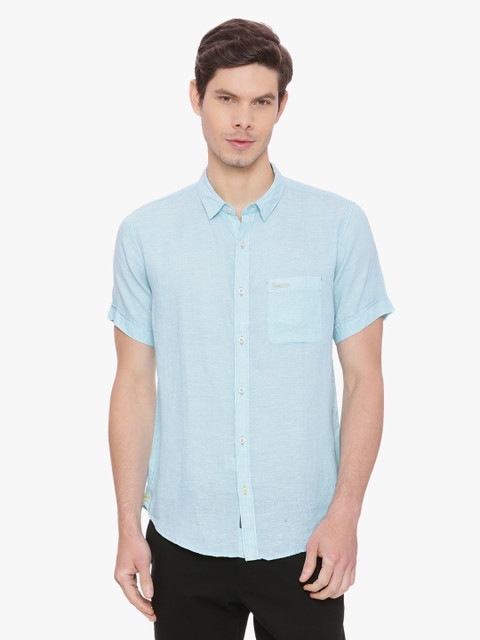 

Basics Men Blue Slim Fit Solid Linen Casual Shirt