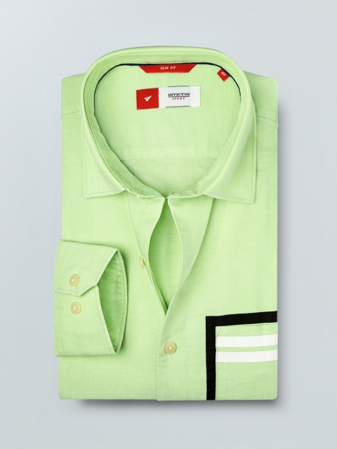

INVICTUS Men Green Slim Fit Solid Taped Causal Shirt