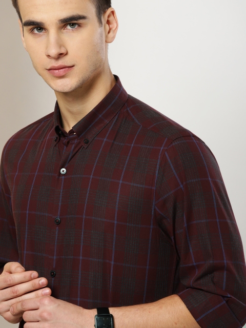

INVICTUS Men Maroon Slim Fit Windowpane Checks Casual Shirt