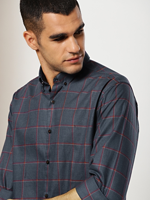 

INVICTUS Men Navy Blue & Red Slim Fit Windowpane Checks Casual Shirt