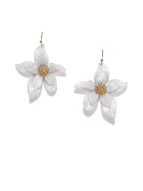 

Pipa Bella Women White & Gold-Toned Drop Earrings