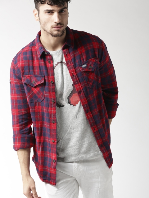 

Superdry Men Red & Navy Blue Classic Regular Fit Checked Casual Shirt