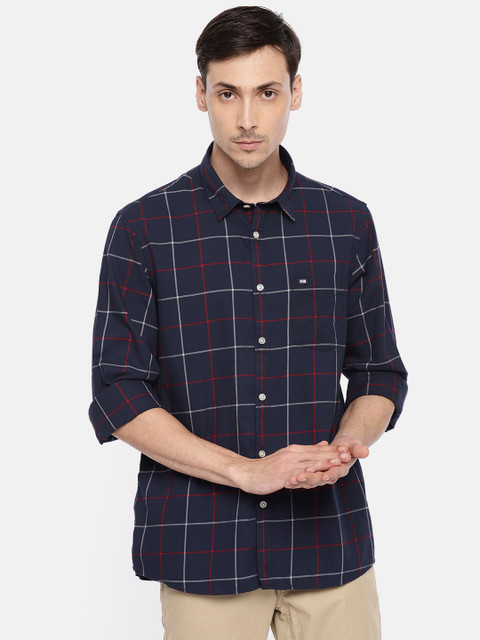 

Arrow Sport Men Navy Blue & White Slim Fit Checked Casual Shirt