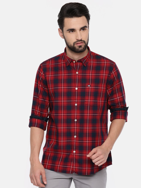 

Arrow Sport Men Red & Navy Blue Slim Fit Checked Casual Shirt