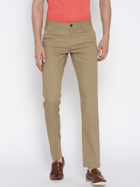 

Arrow Sport Men Khaki Chrysler Fit Solid Chinos