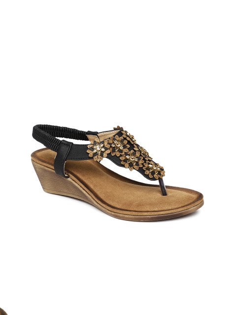 

Tresmode Women Black Embellished Wedges