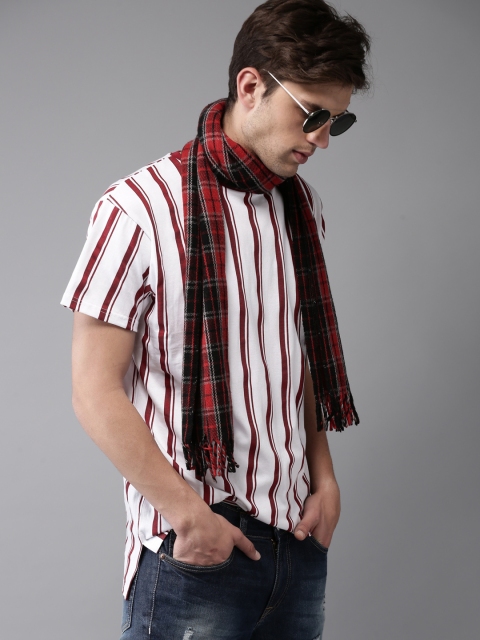 

Moda Rapido Men White & Red Striped Round Neck Longline T-shirt