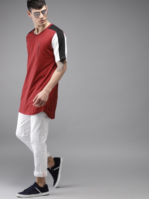 

Moda Rapido Men Maroon Solid Round Neck Longline T-shirt