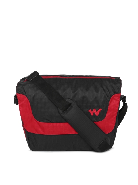 

Wildcraft Unisex Black & Red Colorblocked Messenger Bag