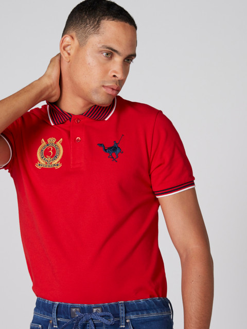 

Splash Men Red Solid Polo Collar T-shirt