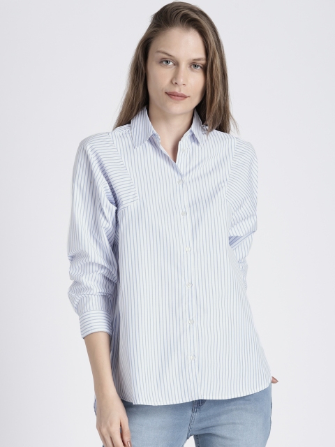 

Splash Women White & Blue Regular Fit Striped Casual Shirt