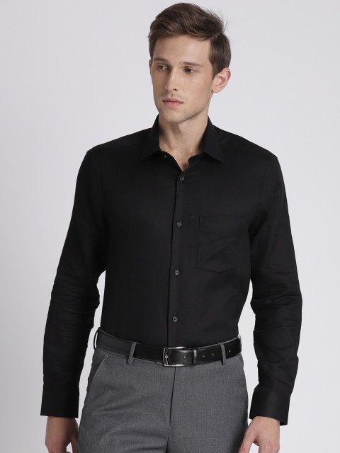 

Splash Men Black Solid Formal Shirt