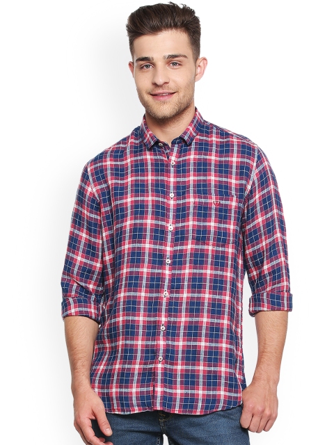 

Van Heusen Sport Men Red & Blue Slim Fit Checked Casual Shirt