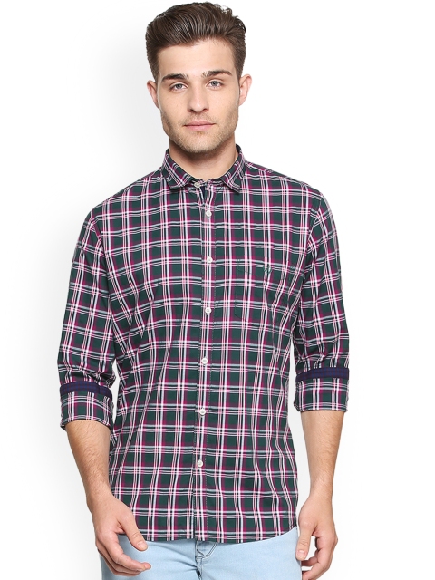 

Van Heusen Sport Men Green & Pink Slim Fit Checked Casual Shirt