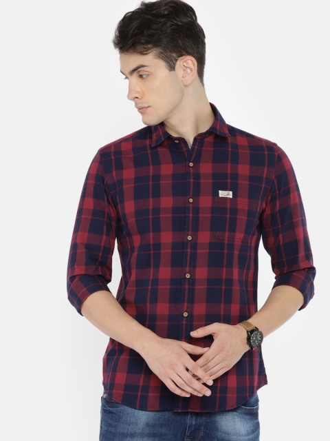 

U.S. Polo Assn. Denim Co. Men Navy Blue & Red Slim Fit Checked Casual Shirt