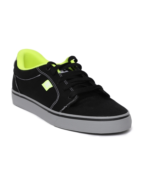 

DC Men Black Sneakers