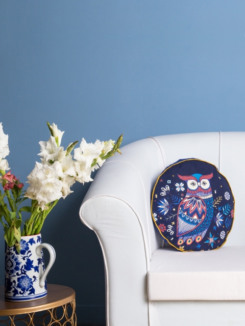 

Chumbak Blue Floral Round Cushion Cover