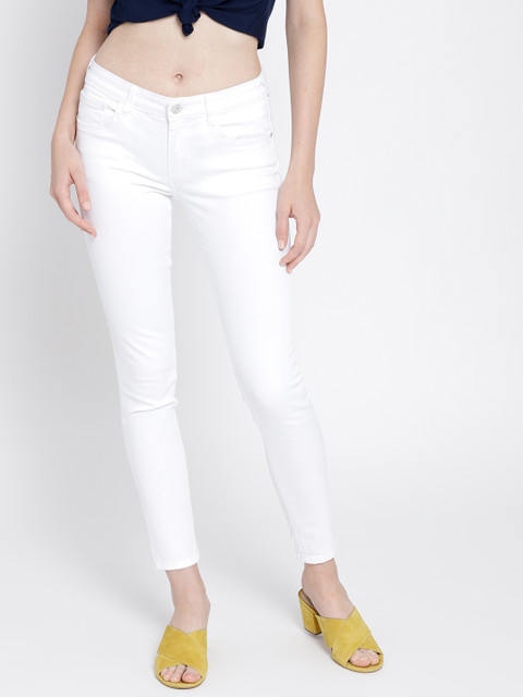 

MANGO Women White Skinny Fit Mid-Rise Clean Look Stretchable Jeans