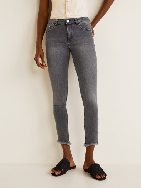 

MANGO Women Grey Skinny Fit Mid-Rise Clean Look Stretchable Cropped Jeans