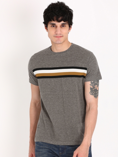 

Indian Terrain Men Grey Solid Round Neck T-shirt