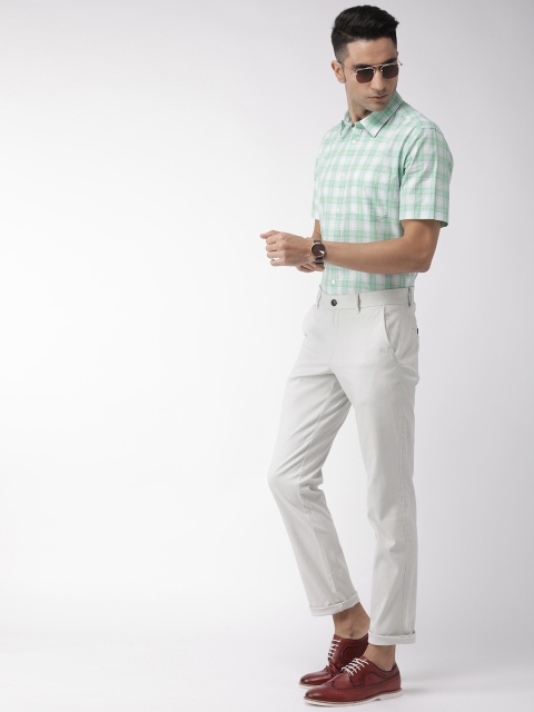 

Indian Terrain Men Off-White Brooklyn Slim Fit Solid Regular Trousers