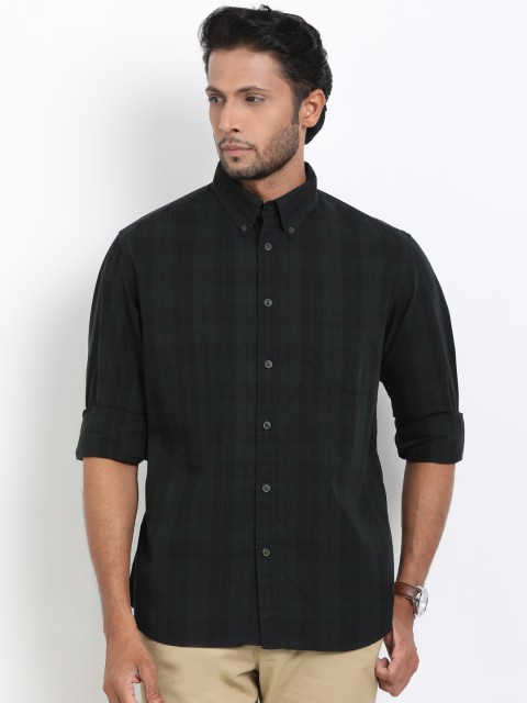 

Indian Terrain Men Olive Green & Black Regular Fit Checked Casual Shirt