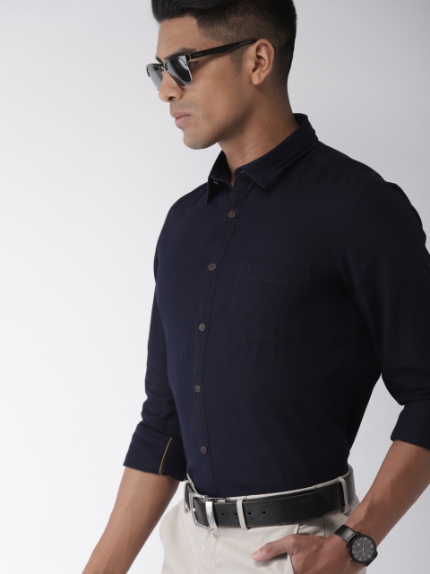 

Indian Terrain Men Navy Blue Slim Fit Solid Smart Casual Shirt