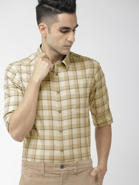 

Indian Terrain Men Beige & Brown Slim Fit Checked Casual Shirt