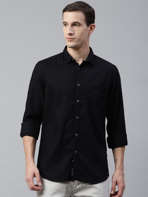 

Indian Terrain Men Black Slim Fit Solid Casual Shirt