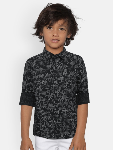 

Indian Terrain Boys Black & White Regular Fit Printed Casual Shirt